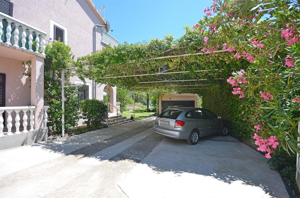 Apartments Daniela Vodice Exteriör bild